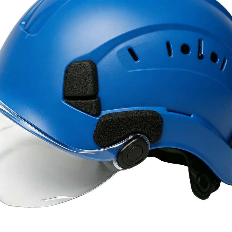 Kask z goglami ze zintegrowanym chowanym wizjerem Kask z goglami ze zintegrowanym chowanym wizjerem